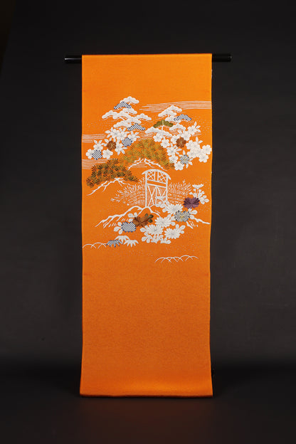 縮緬　御所解帯　朱地　枝折戸　No.82437　