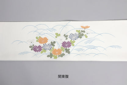 ぎをん齋藤の白色の駒絽夏御所解帯の関東腹の写真