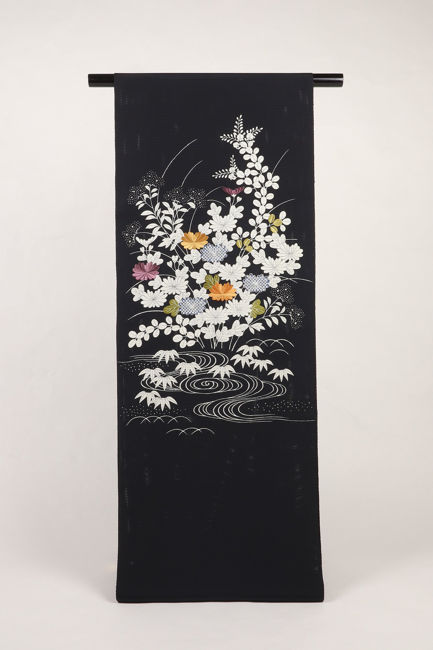 駒絽　夏御所解帯　黒地　秋草づくし　No.82628