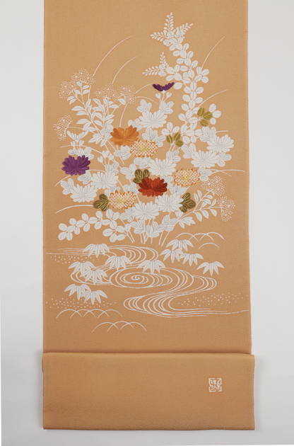 縮緬　御所解帯　白茶地　秋草尽くし　No.82822