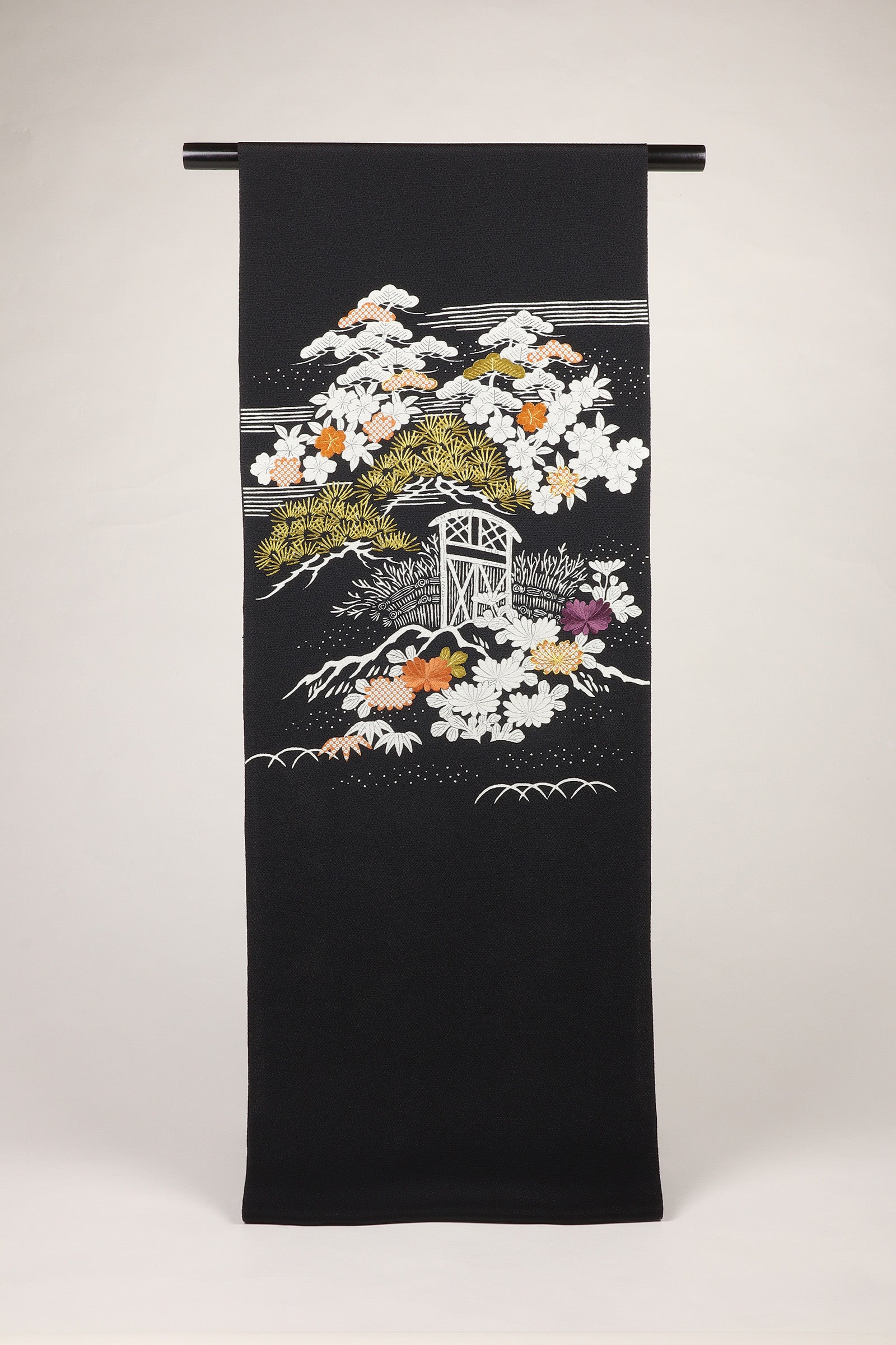 ぎをん齋藤　御所解　献上花　名古屋帯　塩瀬 ぎをん齋藤製 絽 塩瀬九寸名古屋帯 「御所解 萩に桔梗」 | 特選きもの